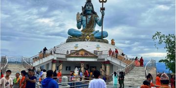 नयाँ पर्यटकीय गन्तव्य पुम्दीकोटको विशाल मूर्ति