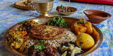 घटस्थापनादेखि कोजाग्रत पूर्णिमासम्म पर्यटकहरूलाई रैथाने खाना पस्कदै हान