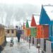 मनाङमा हिमपात भएपछि स्थानीयवासी, पर्यटक घरभित्र बस्न बाध्य