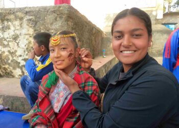 विचित्र संरक्षण अभियान: विद्यार्थीका गालागालामा सालकका चित्र !