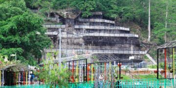 ‘ओशो पार्क’ पर्यटकको रोजाइमा